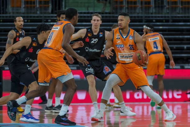 因为后者现 因为后者现