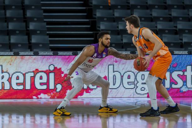 与精准射门 与精准射门